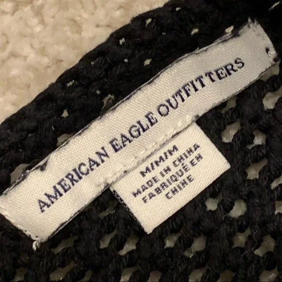 American Eagle Outfitters Black Floral Crocheted Halter‎ Top M - Picture 7 of 10